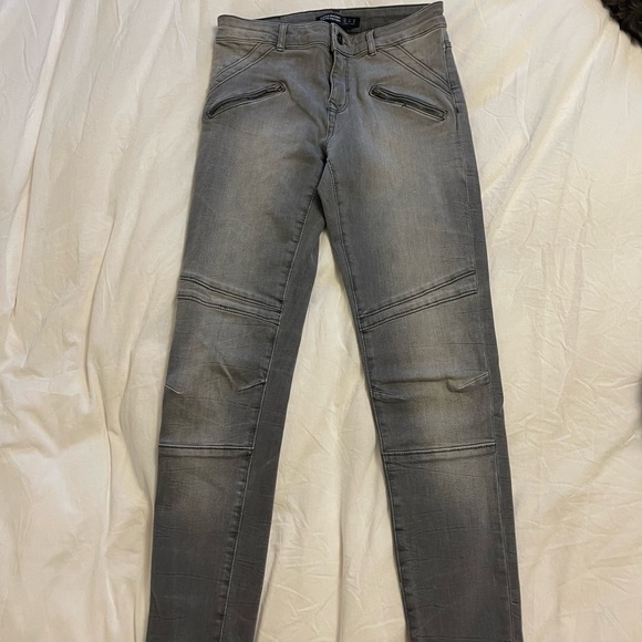 Straight Leg Jeans - Picture 1 of 1